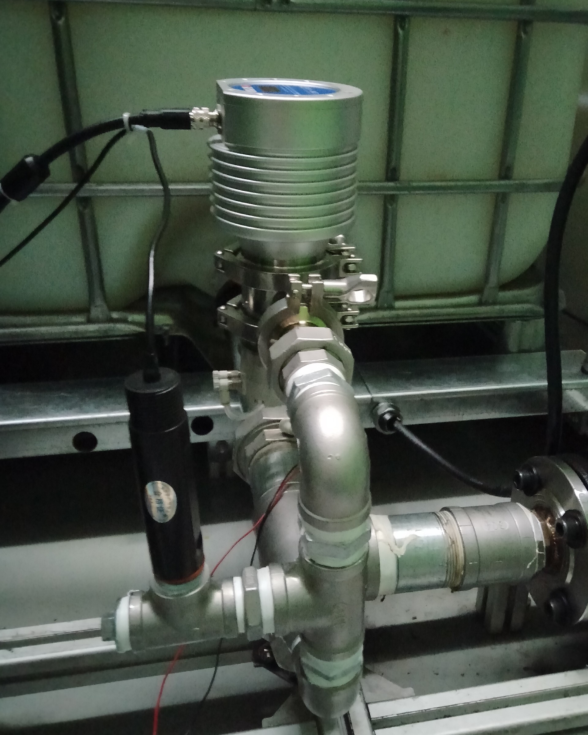 CNC集中供液系統(tǒng)切削液濃度監(jiān)測應(yīng)用案例 CNC集中供液系統(tǒng)切削液濃度監(jiān)測應(yīng)用案例